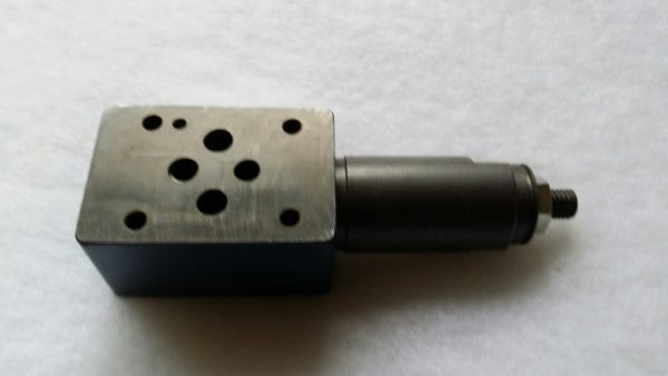 Valve hydraulique Bosch 0811109135 – Image 2